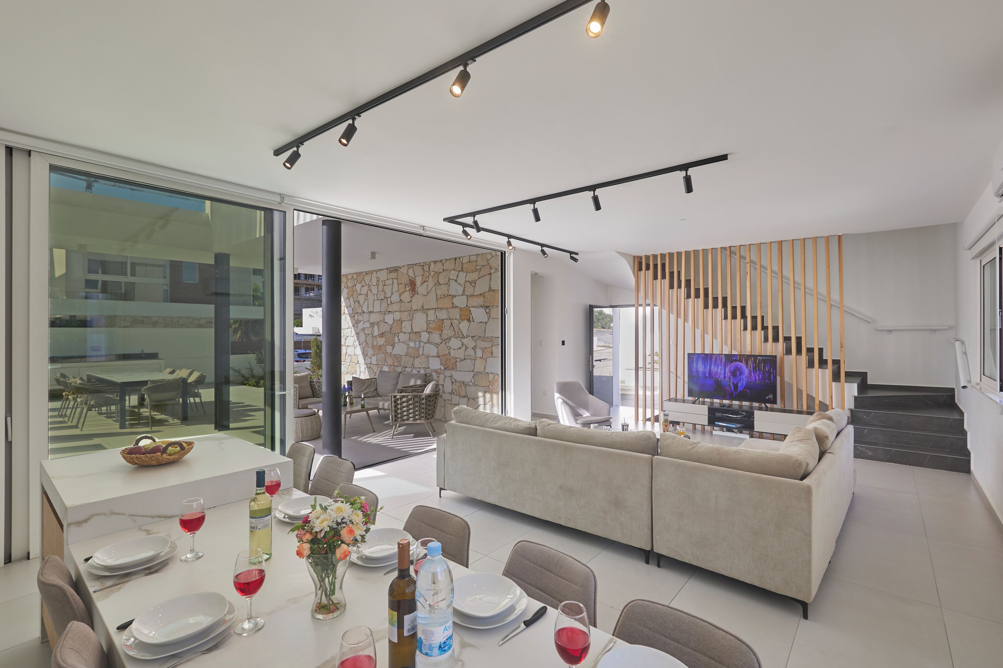 Villa, 5 Bedrooms, Smoking, Private Pool | Living room