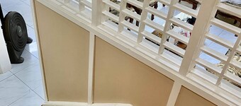 주차장 무료인 3개의 침실과 3 개의 욕실이 있는 집