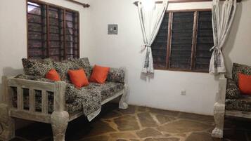 Room, 4 Bedrooms, Accessible, Pool View | Room amenity