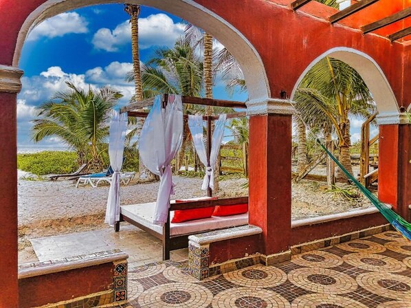 Leilighet, 4 soverom, balkong, hageutsikt | Overnattingsstedets uteområder