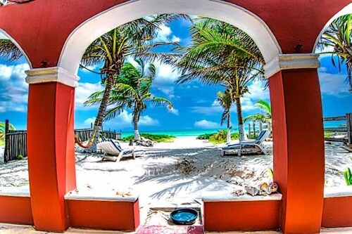 Beachfront 3 Bedroom Hacienda del Cuyo