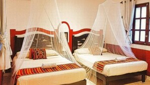 Apartment, 4 Bedrooms, Balcony, Garden View