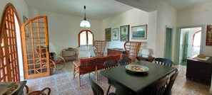 Apartemen, 3 kamar tidur | Tempat makan