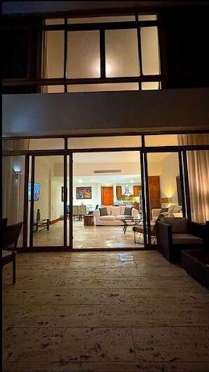 Apartment, 2 Bedrooms, Accessible, Smoking | Exterior