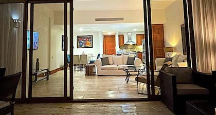 Srvittinivillas Aptla/ Best View/ Fam/couple/ Team/ Work Tr/ Casa de Campo Rv