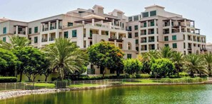 Exterior - New Fully Upgraded - Central Located - Fits 6 (Dubai)
