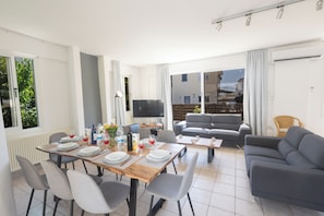 Villa, 5 Bedrooms, Private Pool, Garden View | Dining - Protaras Holiday Villa Ni38b (Paralimni)