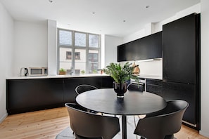 Interior - Sanders Square - Spacious 6-bdr Apt Near Nyhavn (Copenhagen)