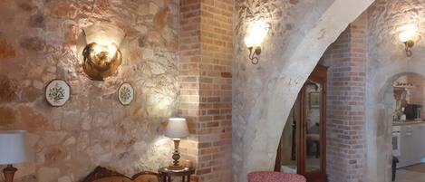 Studio | Living area