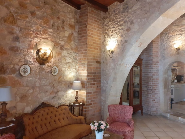 Studio | Living area