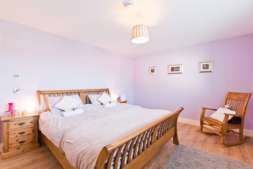 Modern Cosy Rooms 15 Mins To Dublin Airport City