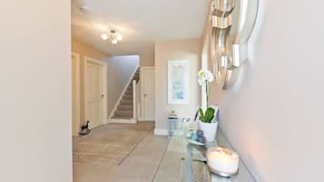Dortoir Partagé, 3 chambres | Vestibule