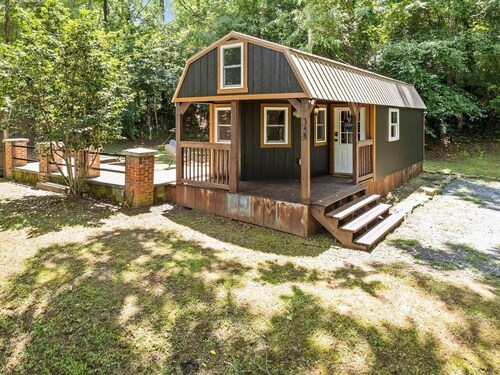 Casey Paradise Tiny Home Mountain Retreat near WCU
