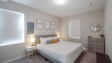 2 chambres, bureau, fer et planche à repasser, Wi-Fi gratuit