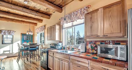 Studio, Peaceful Retreat in Chapel Area-Pets OK! Rustic Stay!