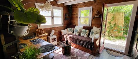 TV, table tennis, video library