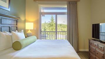 2 habitaciones, caja de seguridad en la habitación y escritorio