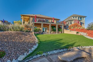 Exterior - Large Home-Pikes Peak Views-High End-Pool Table (Colorado Springs)