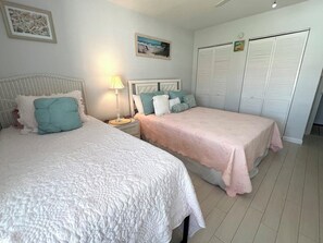 2 bedrooms, desk, iron/ironing board, free WiFi