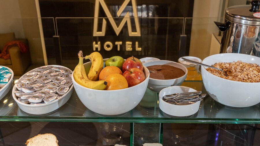 Hotel M