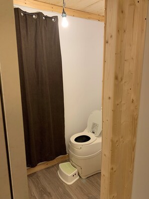 Jabón y papel higiénico