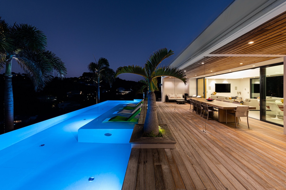 Villa Grace – Ocean View Luxury in Anse des Cayes, St. Barthélemy Villa Grace – Ocean View Luxury in Anse des Cayes, St. Barthélemy