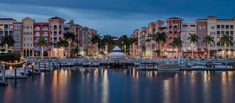 Naples Condo-Instant Book!  Modern Living + Golf Courses Near Fifth Ave & Marco