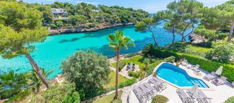 CASA RAMON - Stunning villa with private pool, direct access to the beach and free WiFi.