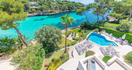CASA RAMON - Stunning villa with private pool, direct access to the beach and free WiFi.