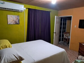 2 عدّة غرف نوم ومكواة/لوح كي وواي فاي مجانًا