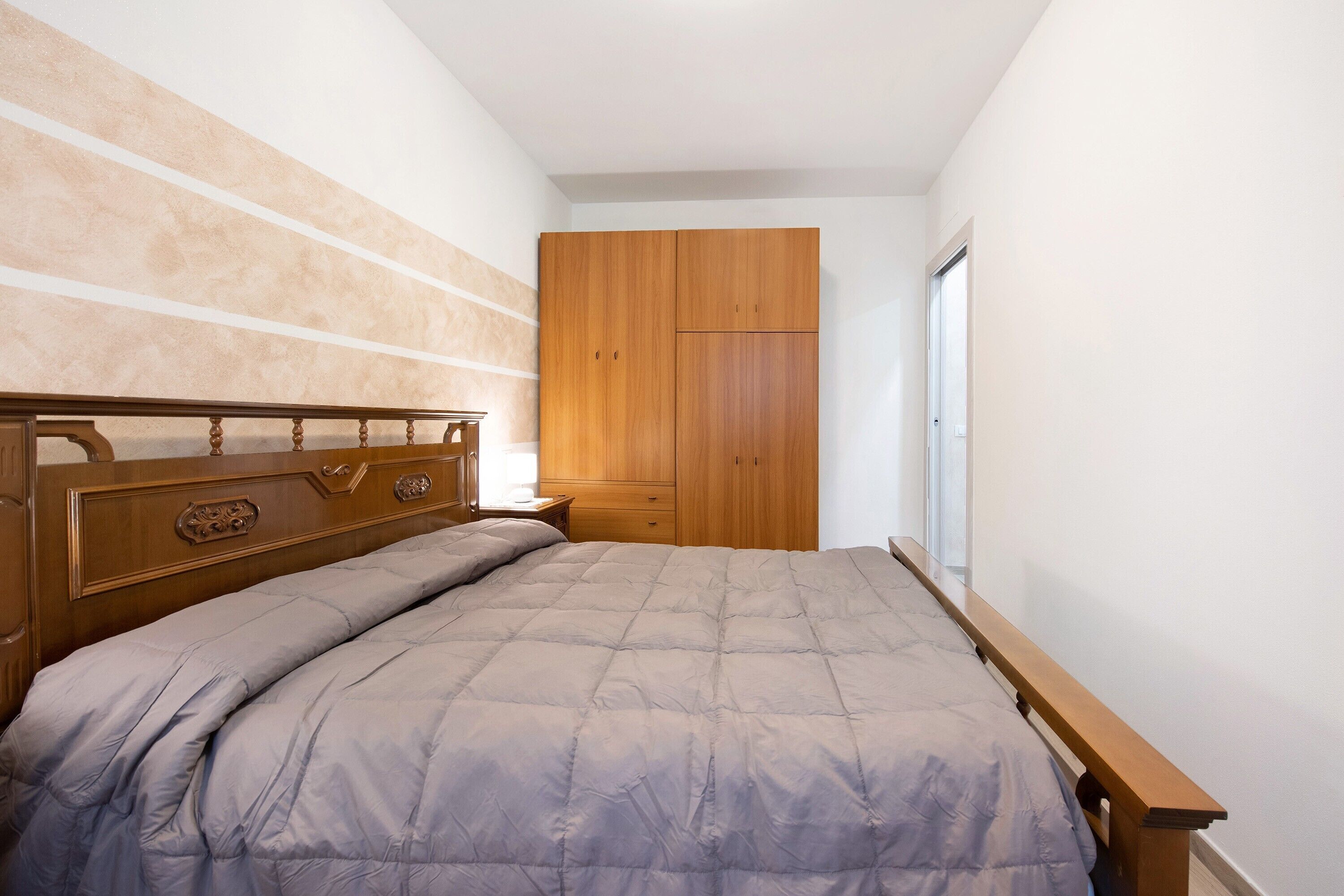 2 habitaciones, tabla de planchar con plancha y wifi gratis 