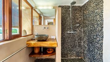 Shower, towels