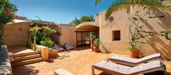 Casa de vacaciones "Sa Paret Nova" con vistas al mar, jardín privado y Wi-Fi