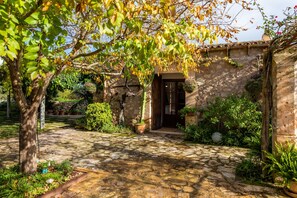 Exterior - Finca "Na Palada" with Mountain View, Shared Pool & Wi-Fi (artà)