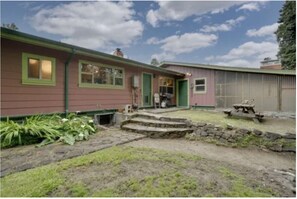 Exterior - Home with Giant Redwood’s on the Eel River (w/river access) (Rio Dell)
