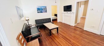 Updated apartment near Whole Foods, Brown Univer