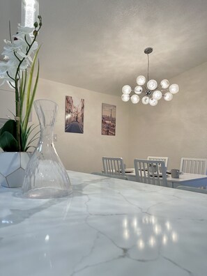 星評価なしの画像、2 / 14、ボタン