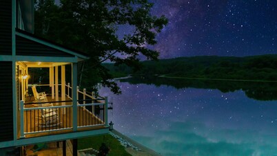 4 Season Lakeside Cottage - The Dragonfly Inn & Resort