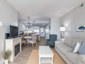 TV, fireplace