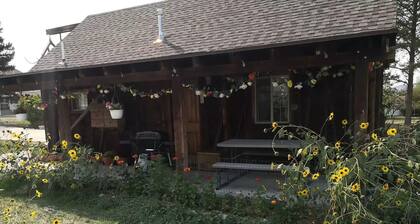 the "Granary" hosted by Marilyn and Larry