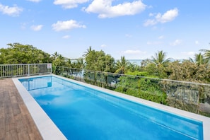 Outdoor pool - Shara by Elysium Collection Palm Cove (Palm Cove)
