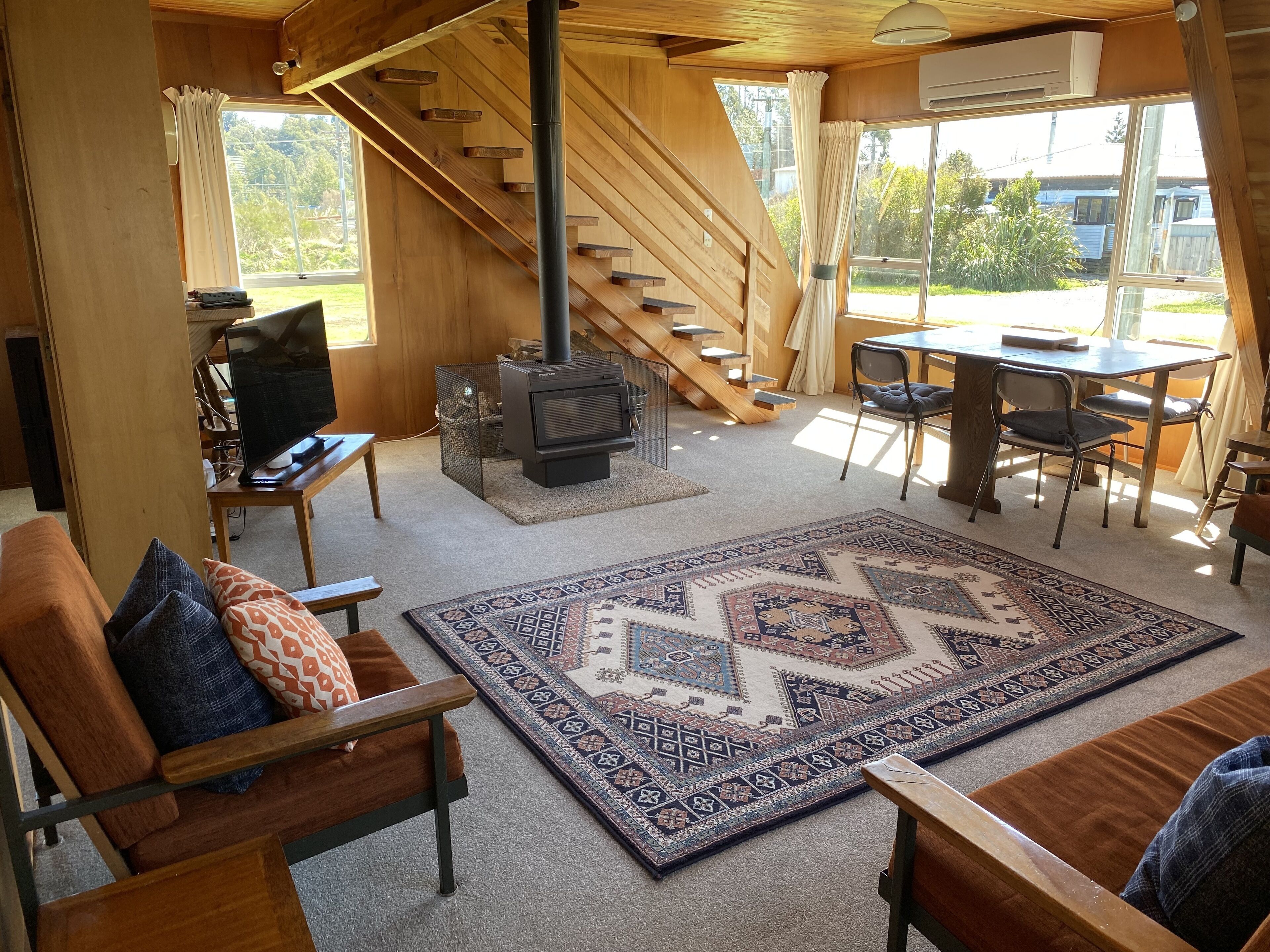 Smart-TV, peis, videospill og DVD-spiller