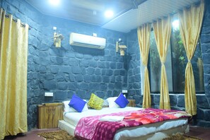 1 bilik tidur, meja, seterika/papan seterika, Wi-fi percuma 