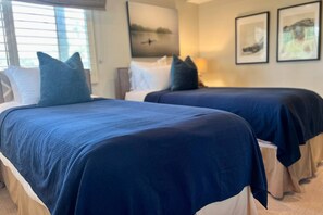 2 slaapkamers, een strijkplank/strijkijzer, gratis wifi, beddengoed