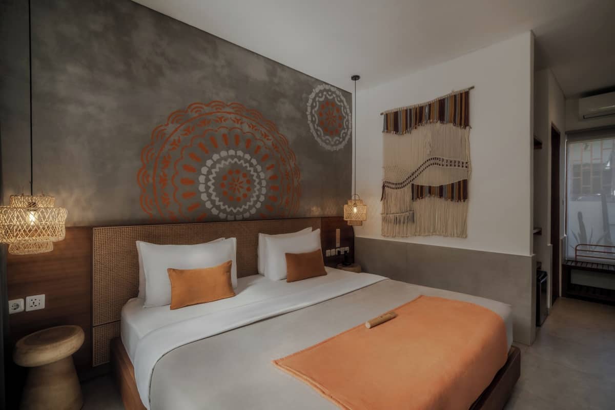 Chambre (Canggu Double) | Fer et planche Ă repasser, accĂšs au Wi-Fi (inclus), literie fournie
