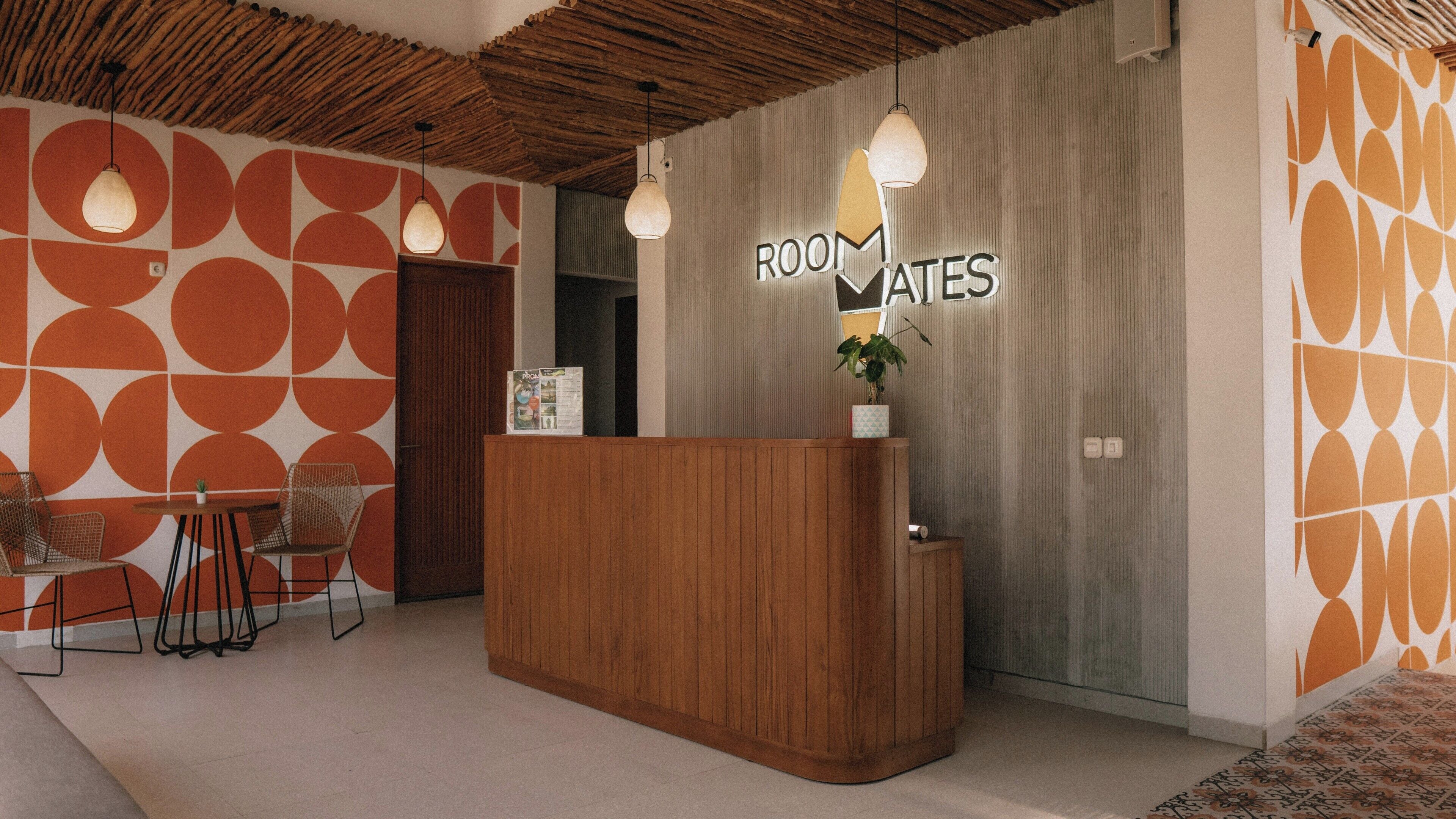 Foto - Roomates Beach Hostel Canggu by Ini Vie Hospitality