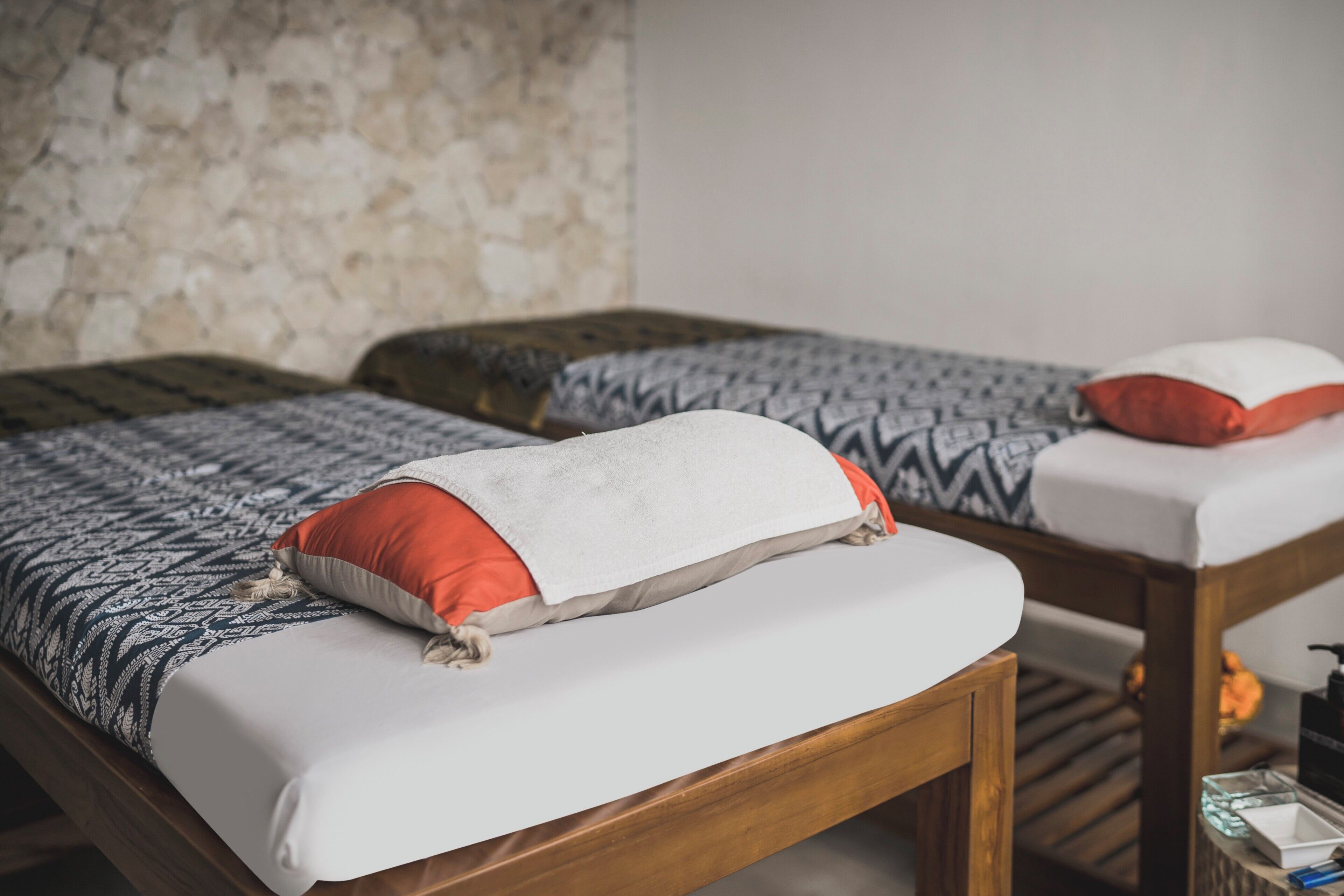 Foto - Roomates Beach Hostel Canggu by Ini Vie Hospitality