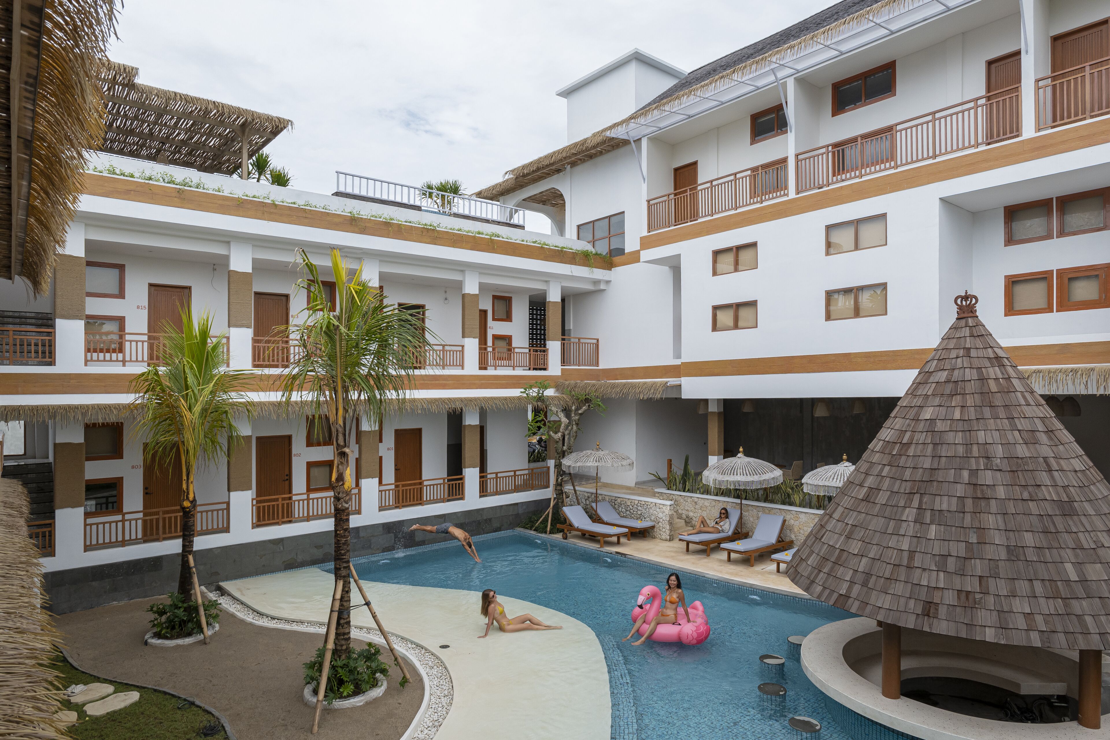 Foto - Roomates Hostel Canggu by Ini Vie Hospitality