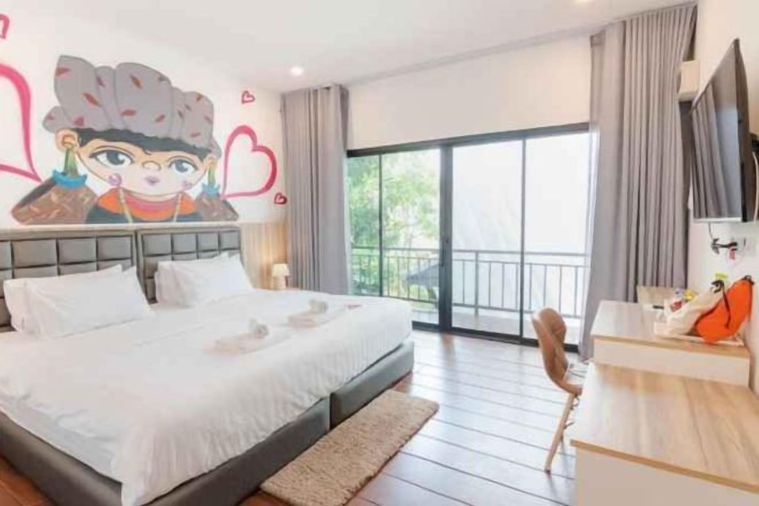 Arbejdsområde til bærbare computere, mørklægningsgardiner, gratis Wi-Fi