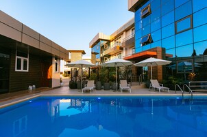 Fachada de la propiedad